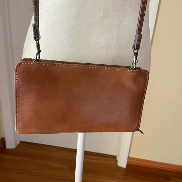 Patricia Nash Bags Patricia Nash Azario Leather Crossbody Organizer Wallet Map Designed